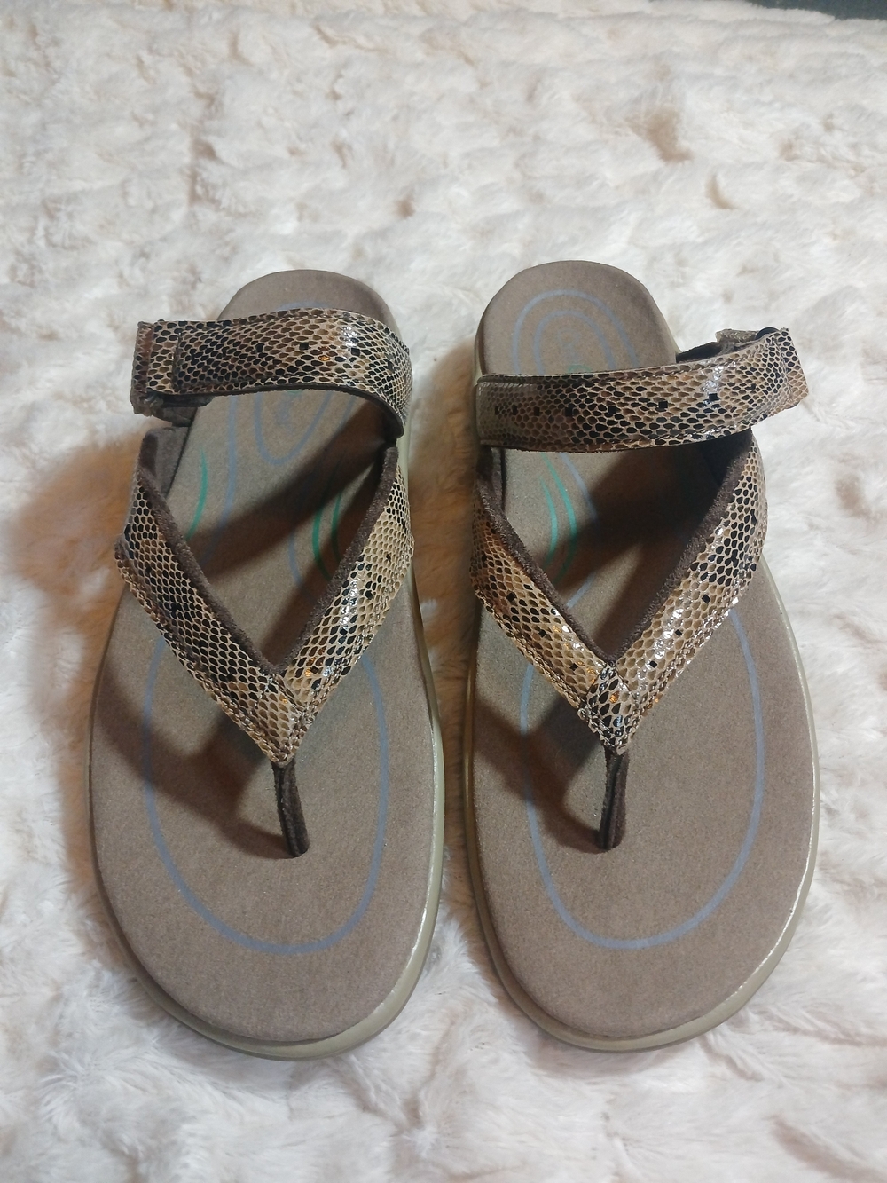 OrthoFeet Gaya Womens Snakeskin Print Brown Taupe Sandals Size 9B